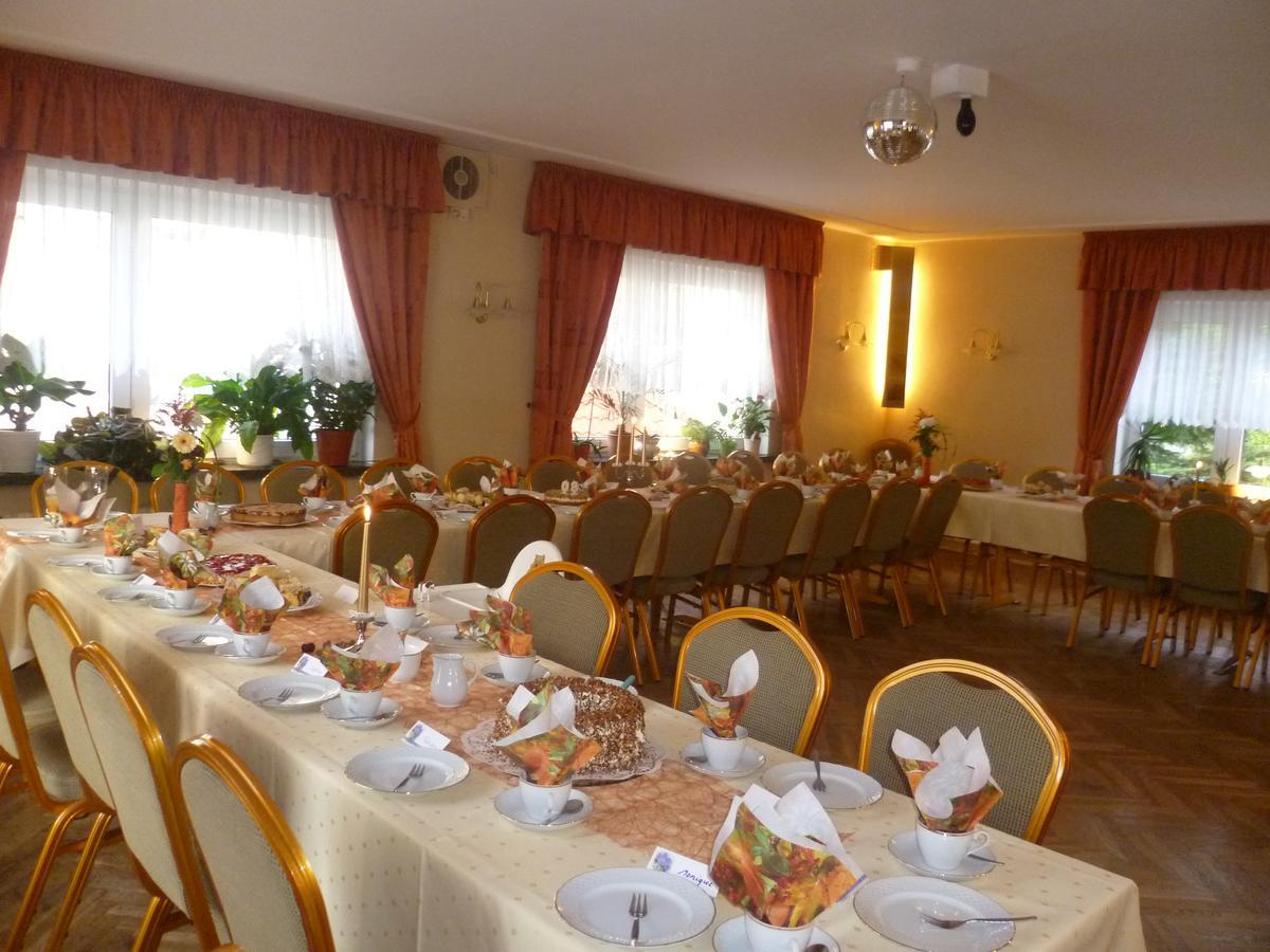 Hotel & Pension Assmann Hochkirch Экстерьер фото